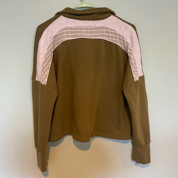 SOLD ❤️ Roolee green gray quarter zip sweatshirt - Picture 5 of 6